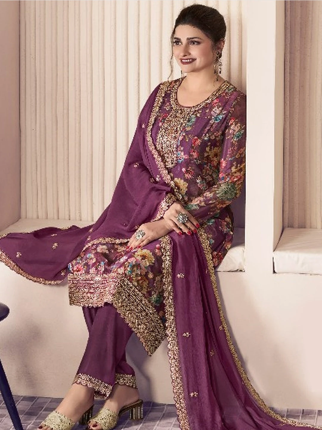 Chinnon Silk Embroidered - Image 2