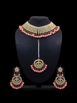 Kundan & Pearl Necklace With Tikka