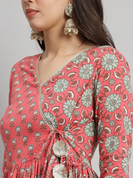 Floral V-Neck Kurta Set - Image 2