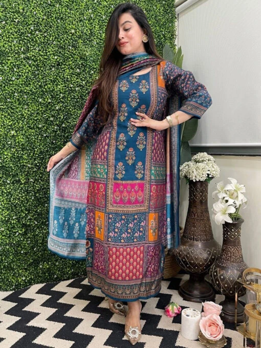 Floral Printed Kurta Set - Image 4