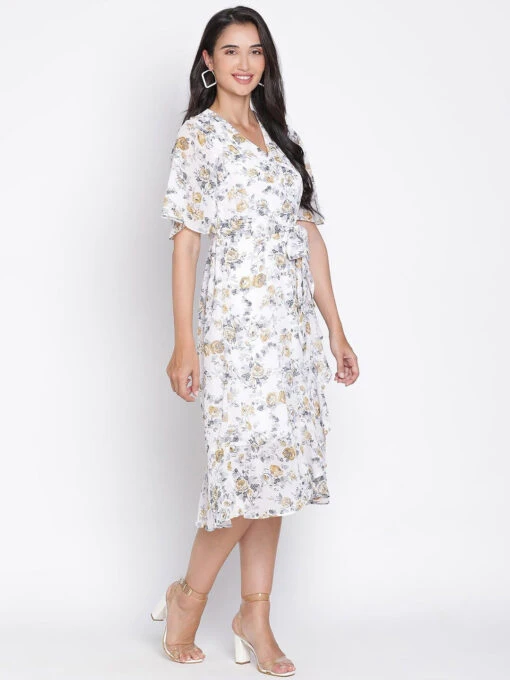 Floral Printed V-Neck Kurti - Image 5