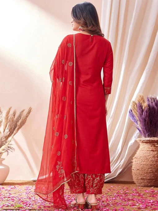 Embroidered Sequinne Kurta Set - Image 4