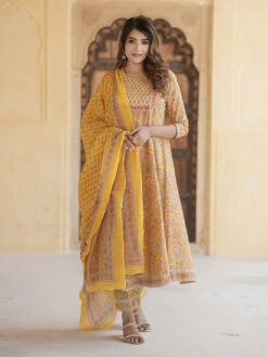 Floral Printed Gotta Patti Kurta Set