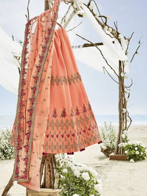 Silk & Velvet Embroidery - Image 4