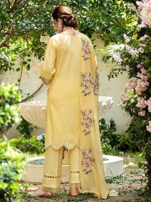 Embroidery On Luxury Lawn - Image 4