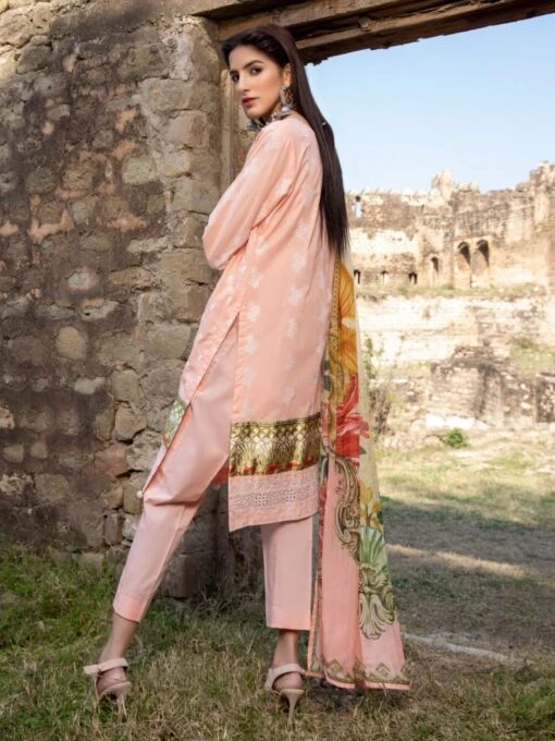 Chikan Kari & Silk Embroidery - Image 3