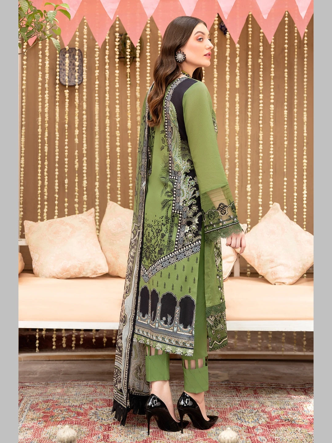 Designer Lawn Embroidery - Image 2