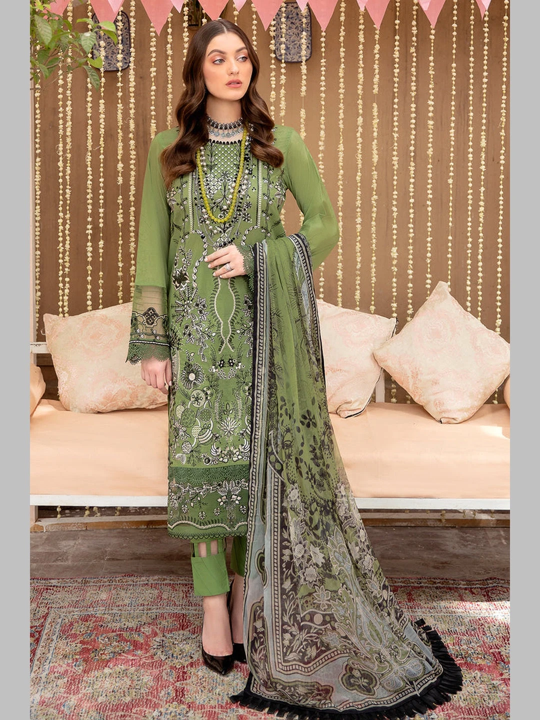 Designer Lawn Embroidery - Image 3