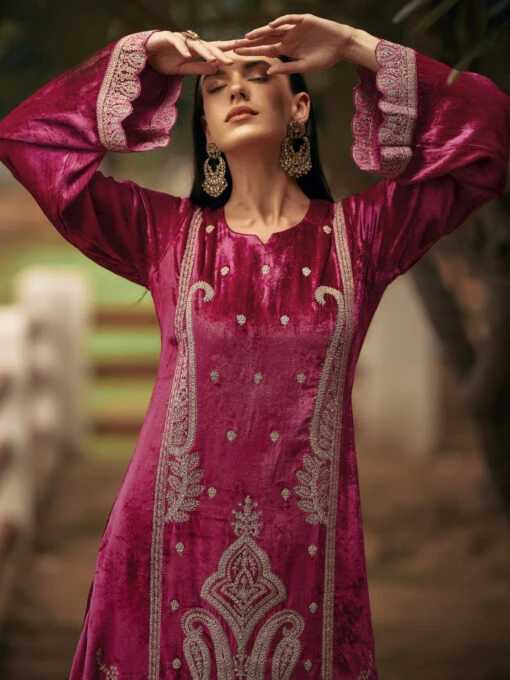 Pure Velvet Embroidery - Image 4