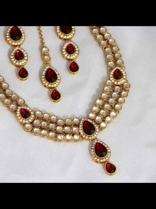 Kundan Necklace & Tikka - Image 3